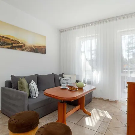 Komfortowy Z Balkonem Blisko Plazy W Miedzyzdrojach By Renters Apartman *